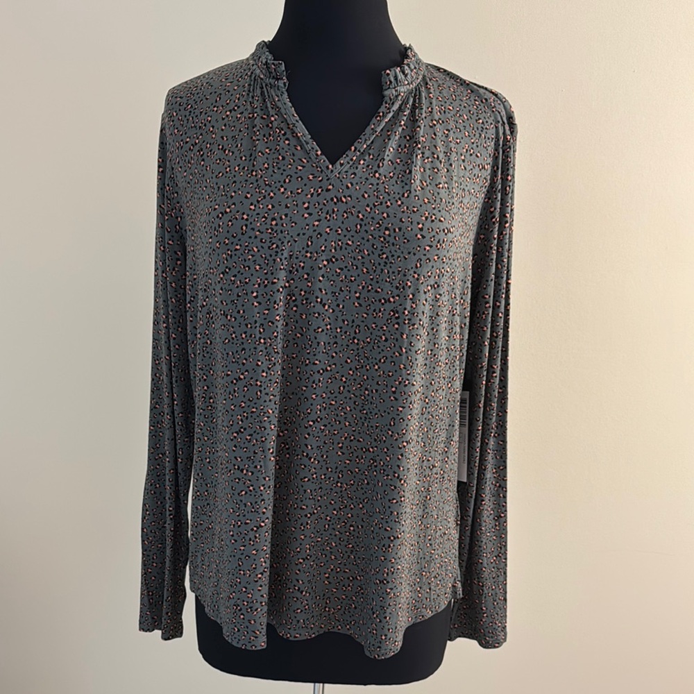 Tribal Leopard Print Top in Ivy Green NWT Size L